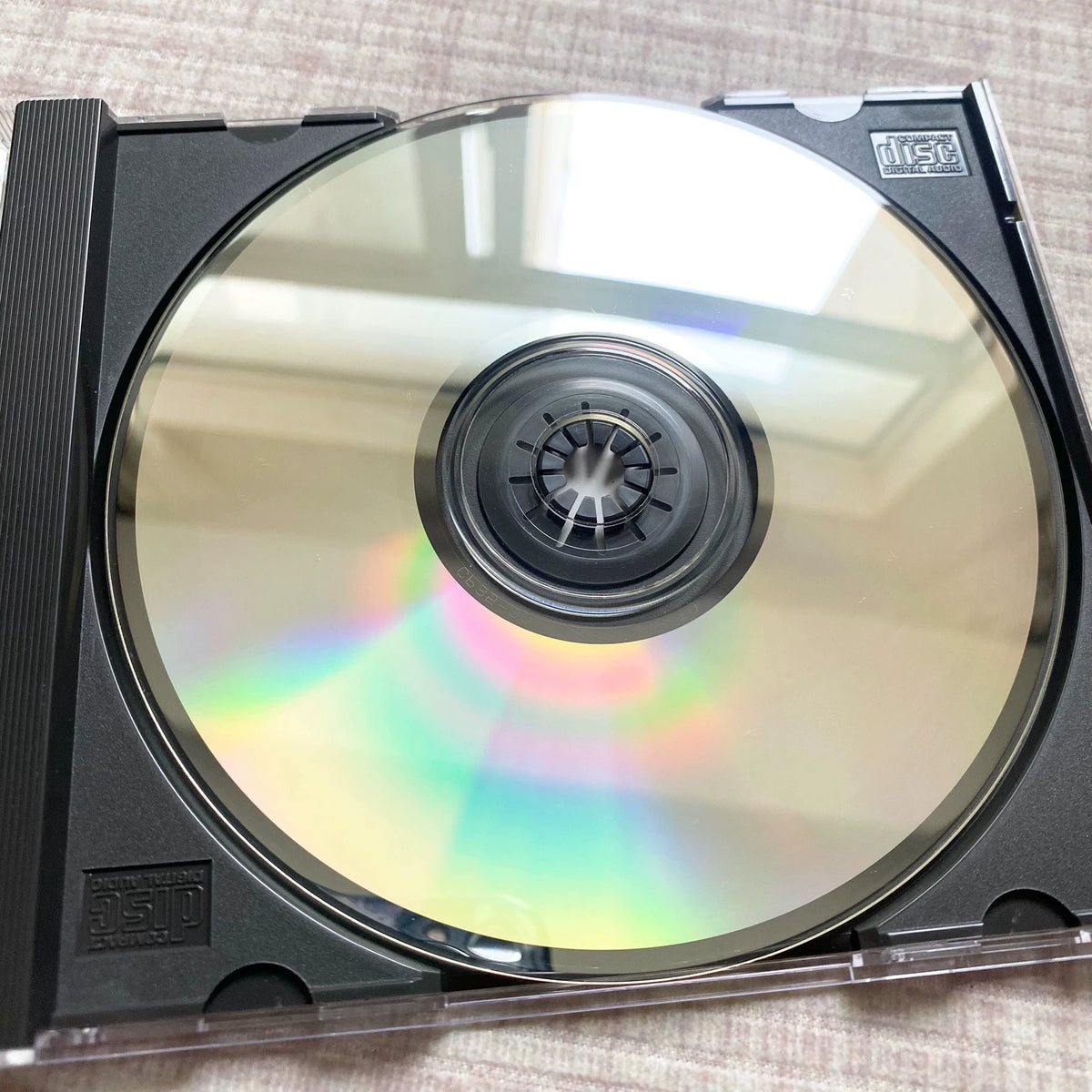 Pink Floyd – The Dark Side of the Moon – Japanese Black Triangle CD – actual item photograph 6