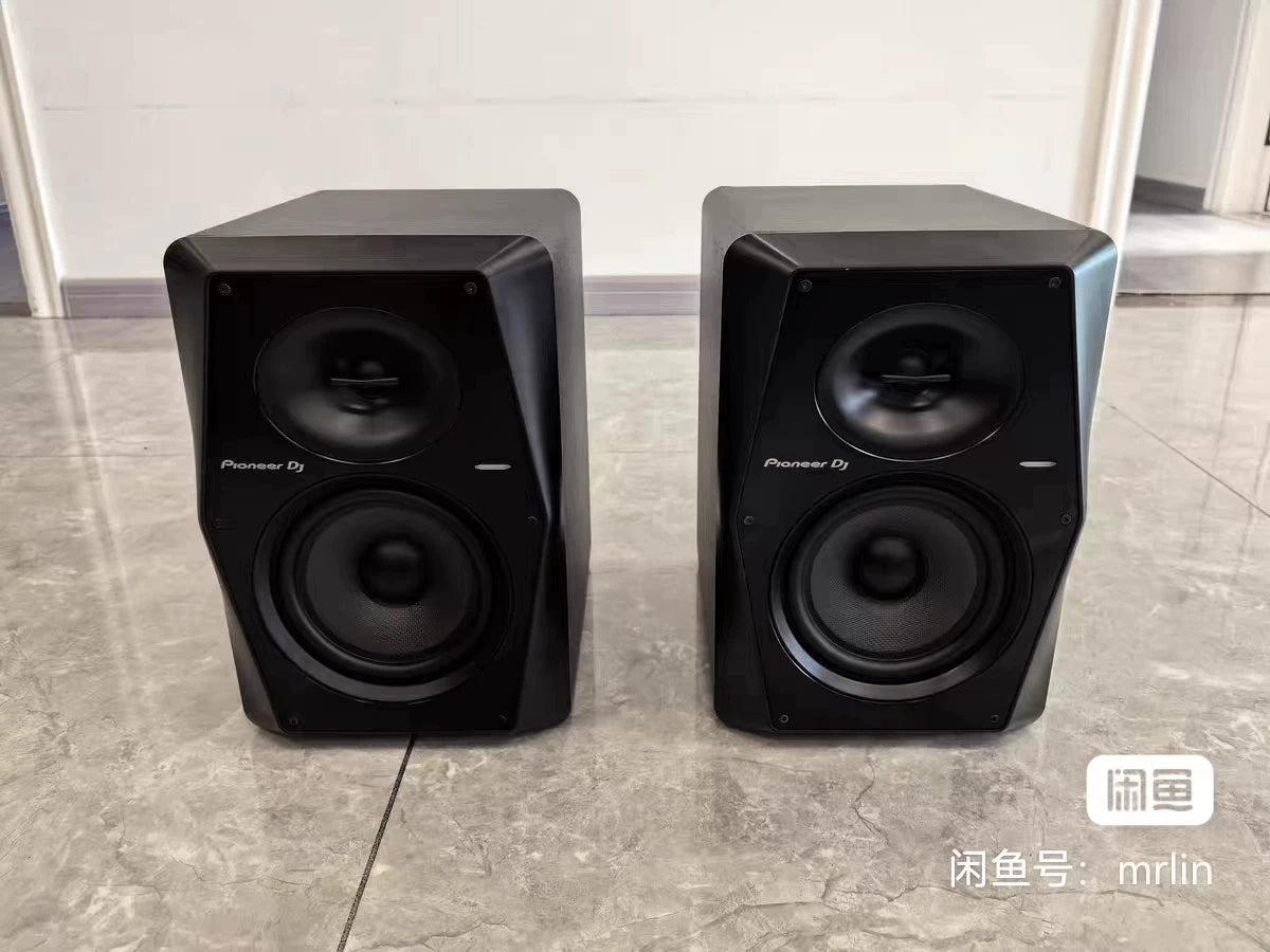 Pioneer DJ VM-80 – Black Active Monitor Pair, Display Units