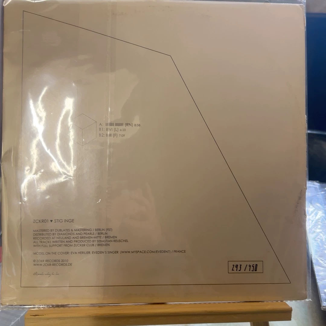 Stig Inge – IIIVI EP (12") – photograph 3