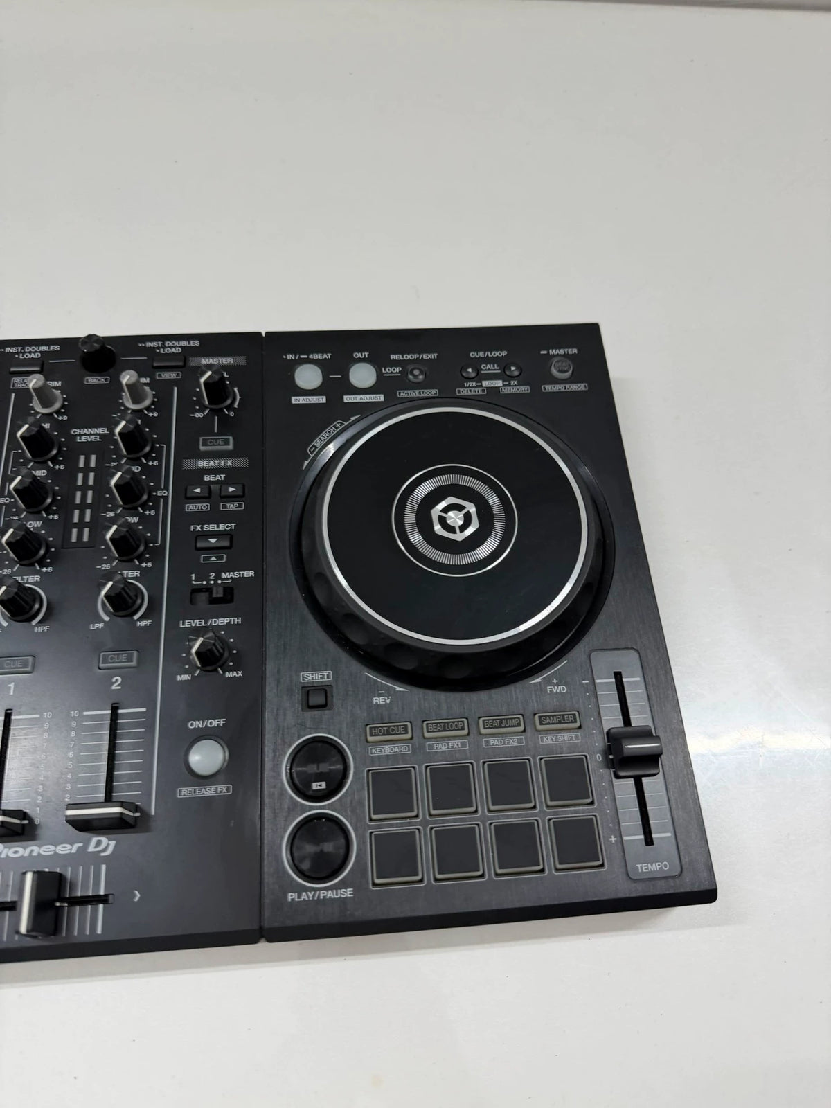 Pioneer DJ DDJ-400 – Used DJ Controller – actual item photograph 4