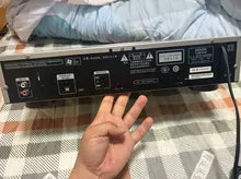 Denon DCD-520AE CD Player with Remote