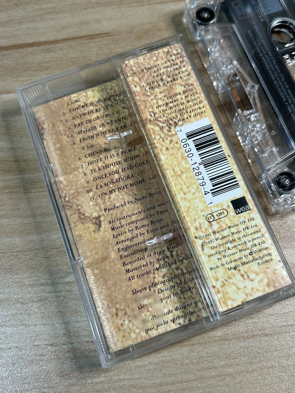 Enya – The Memory of Trees, German Edition (Cassette) – photo 3