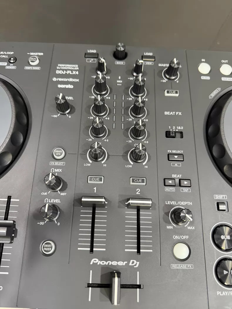 Pioneer DJ DDJ-FLX4 – Two-Channel DJ Controller
