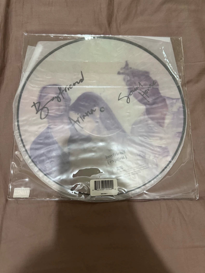 Ariana Grande & Social House – Boyfriend (Limited Picture Disc) (12")