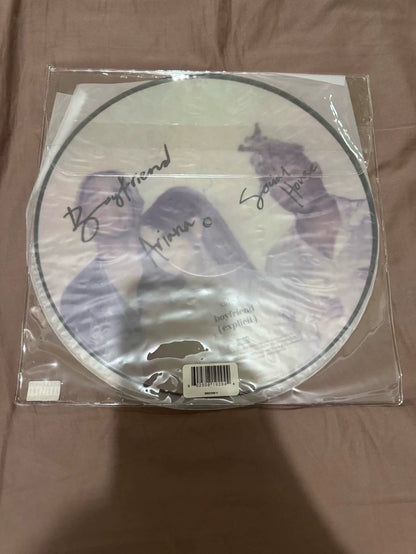 Ariana Grande & Social House – Boyfriend (Limited Picture Disc) (12")