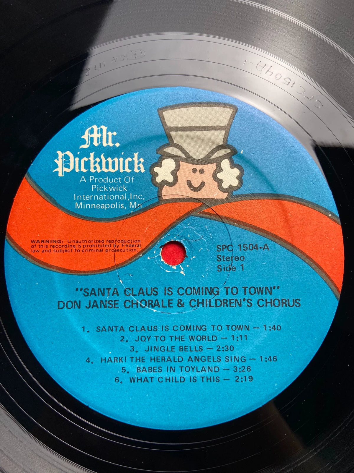 Don Janse Chorale & Children's Chorus – Santa Claus Is Coming to Town (LP) – photo 3