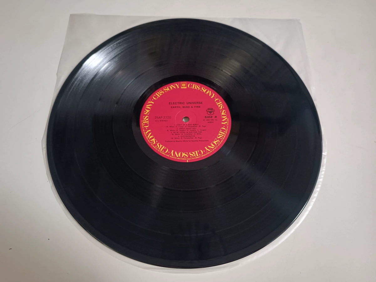 Earth, Wind & Fire – Electric Universe, Japanese Edition (LP) – source photo 4