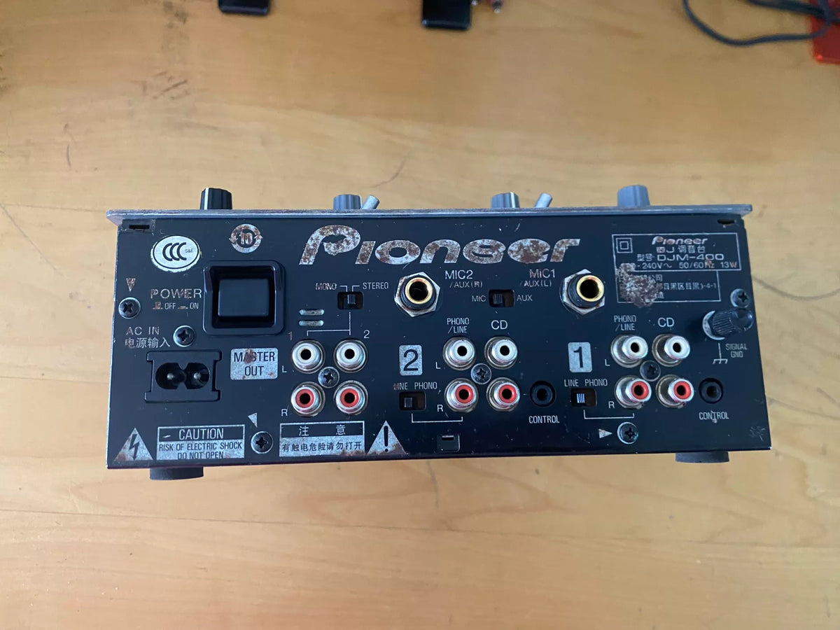 Pioneer DJM-400 – Two-Channel DJ Mixer – actual item photograph 3