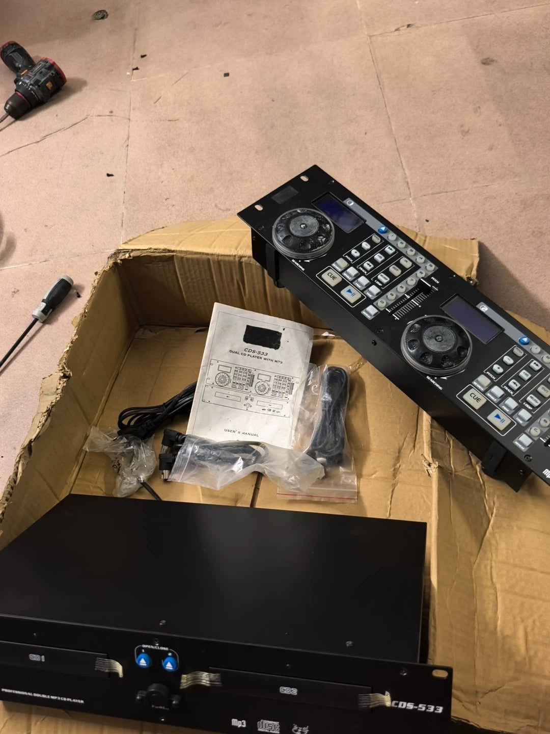 CDS-533 – Dual CD DJ Player with Control Unit, Open Box – detail 2