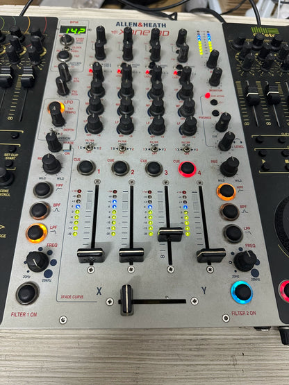 Allen & Heath Xone:3D – DJ Mixer & MIDI Controller – actual item photograph 4