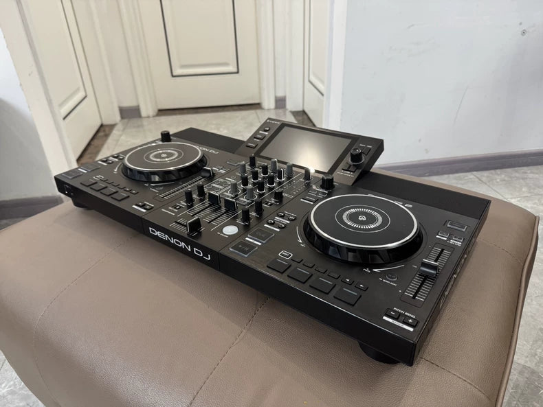 Denon DJ SC LIVE 2 Standalone DJ System – source photograph 5