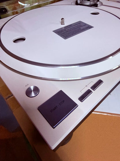 Technics SL-1500C – White Turntable with Ortofon 2M Red – detail 5