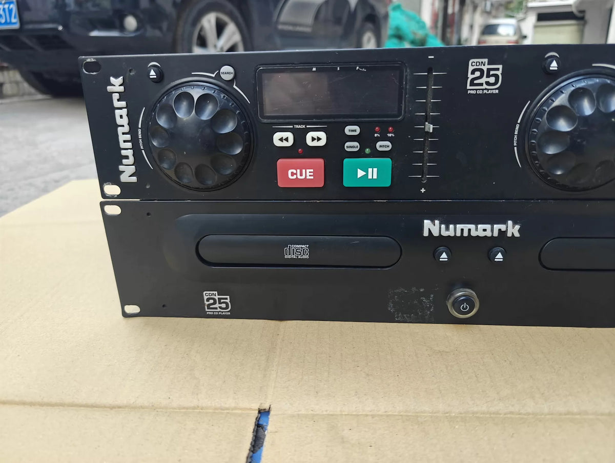 Numark CDN25 – Dual CD Player & Controller – actual item photograph 4