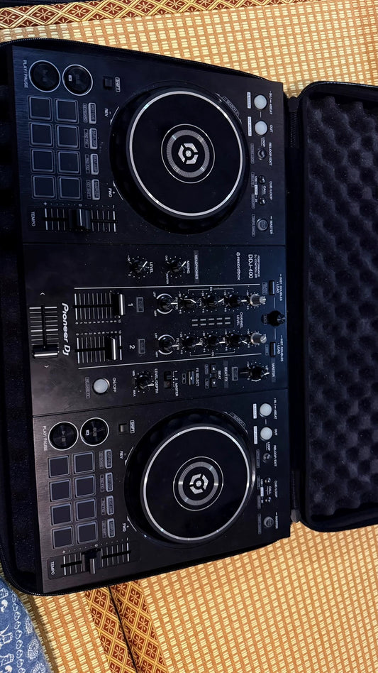 Pioneer DJ DDJ-400 – Controller with Carry Bag