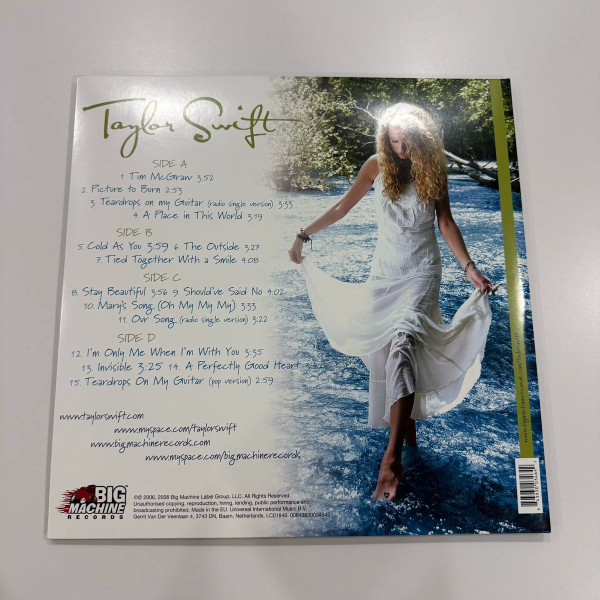 Taylor Swift bundle image 3
