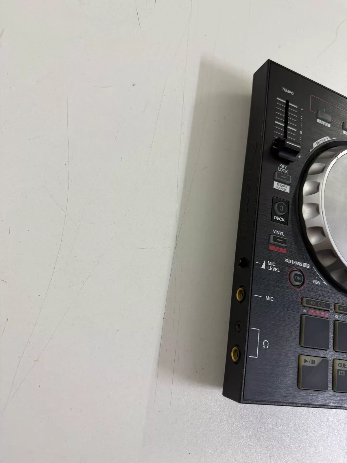 Pioneer DJ DDJ-SB2 Controller – Used – actual item photograph 5