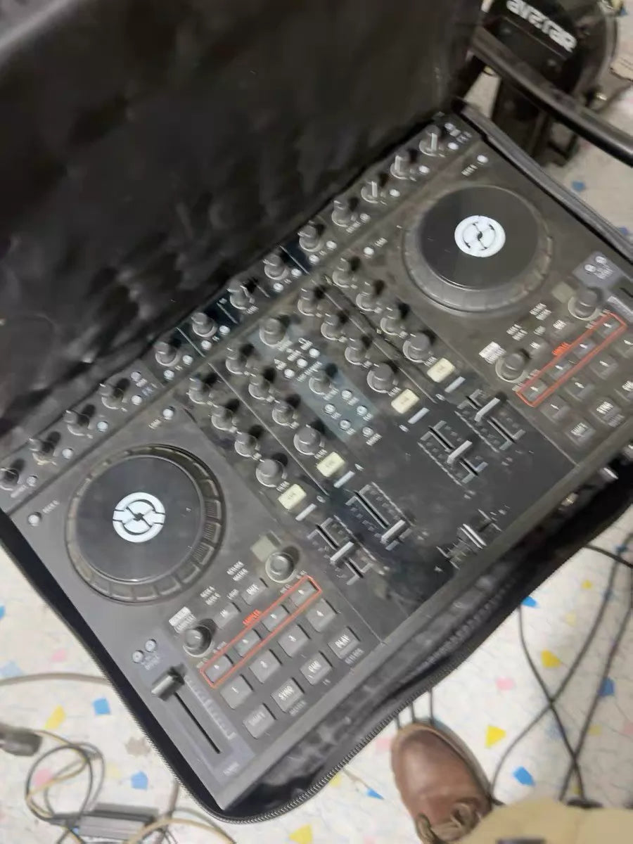 Native Instruments Traktor Kontrol S4 MK1 – Controller and Bag – actual item photograph 6