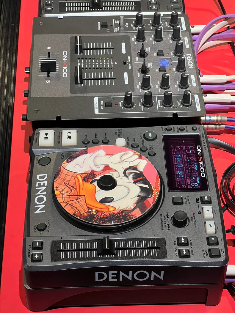 Denon DN-S1000 Players and DN-X100 Mixer – DJ System – source photograph 3
