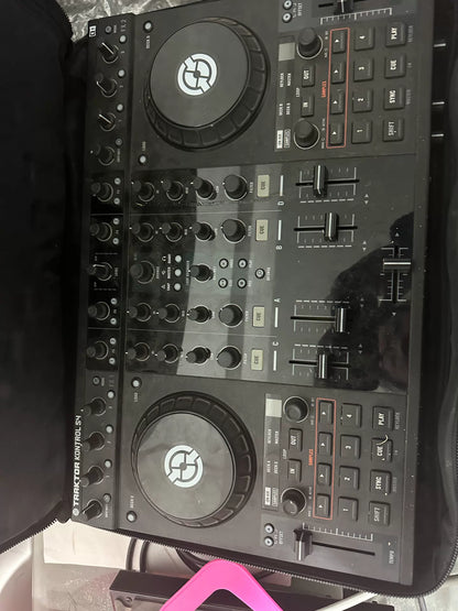 Native Instruments Traktor Kontrol S4 MK1 – Controller and Bag – actual item photograph 2