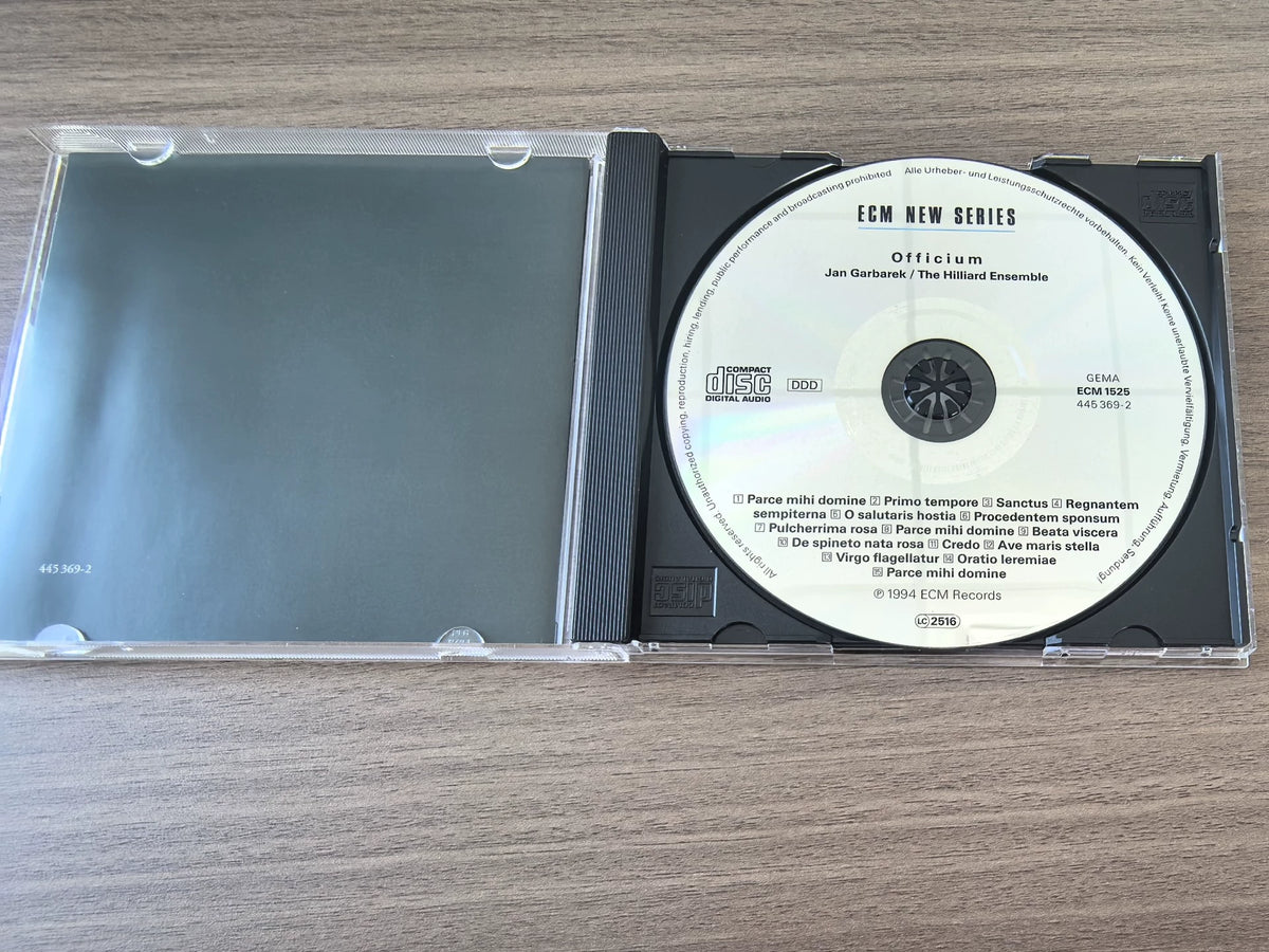 Jan Garbarek & The Hilliard Ensemble – Officium (CD) – photo 4
