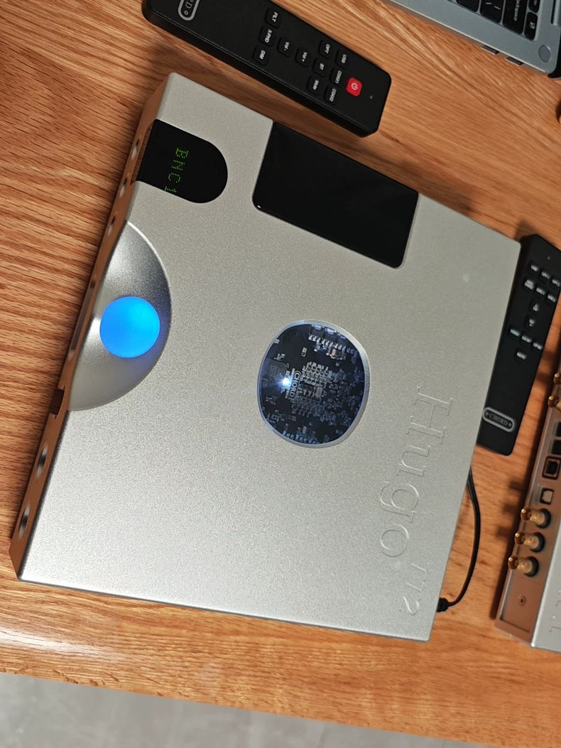 Chord Hugo TT 2 DAC / Amp – Silver – source photograph 5