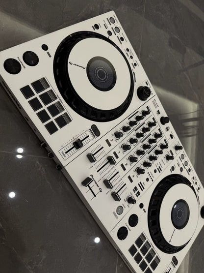 Pioneer DJ DDJ-FLX6 – White Finish DJ Controller – actual item photograph 2
