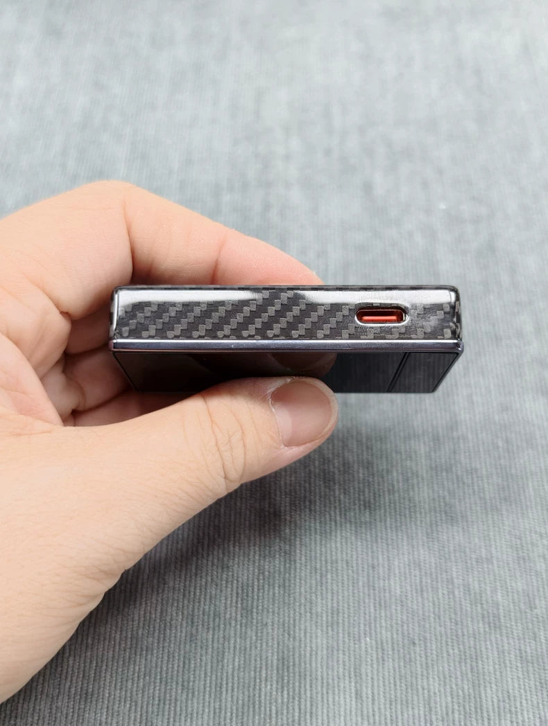 FiiO QX13 Portable DAC / Amp – Carbon-Fibre Edition – source photograph 7