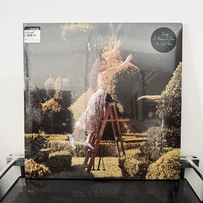 Laufey – A Matter of Time: The Final Hour – Dreamsicle Vinyl (2LP)