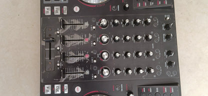 Numark NV II – DJ Controller with Power and USB Cables – actual item photograph 3