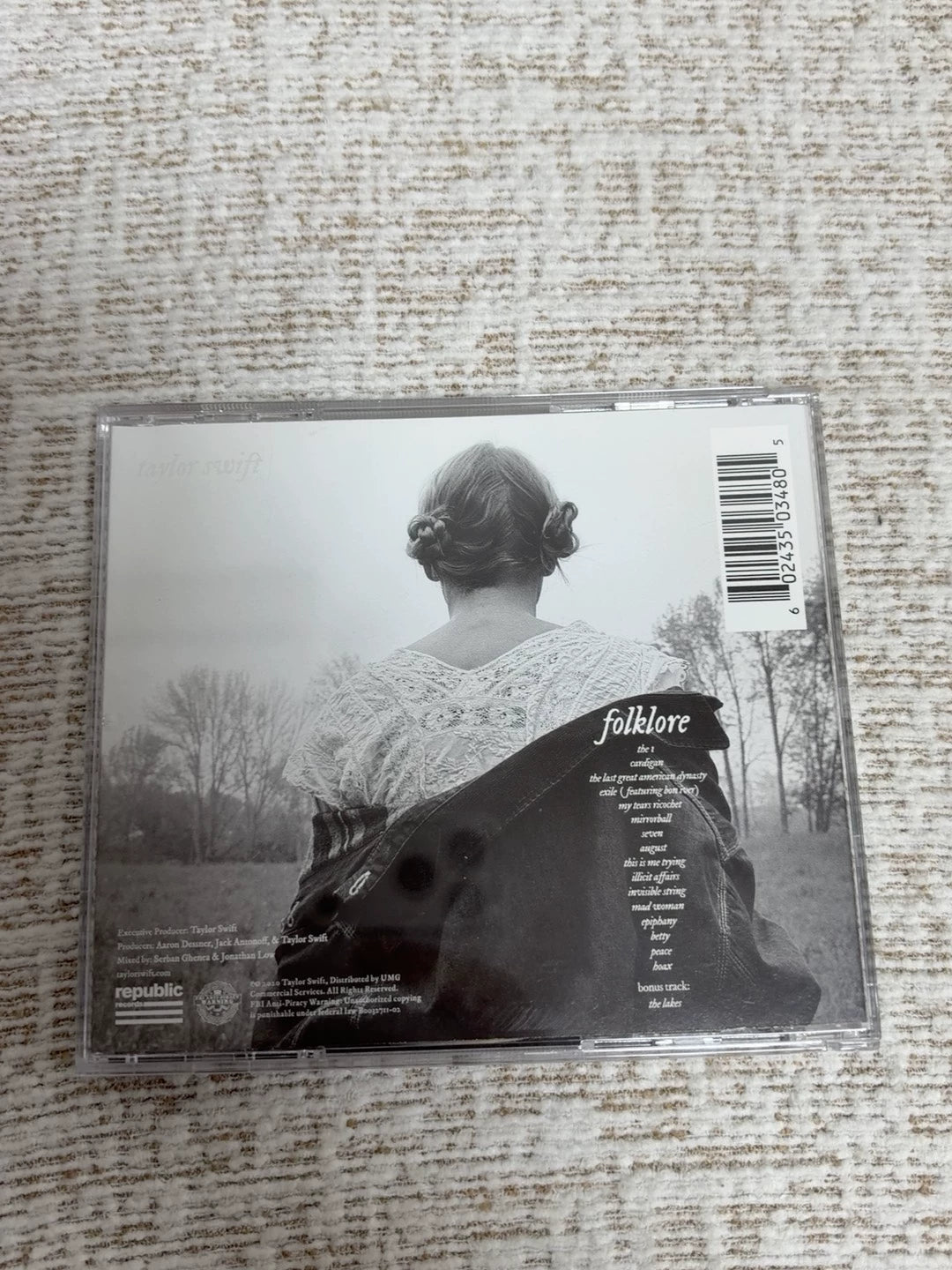 Taylor Swift – Folklore – Signed CD with Heart – Replacement Jewel Case – detail 3