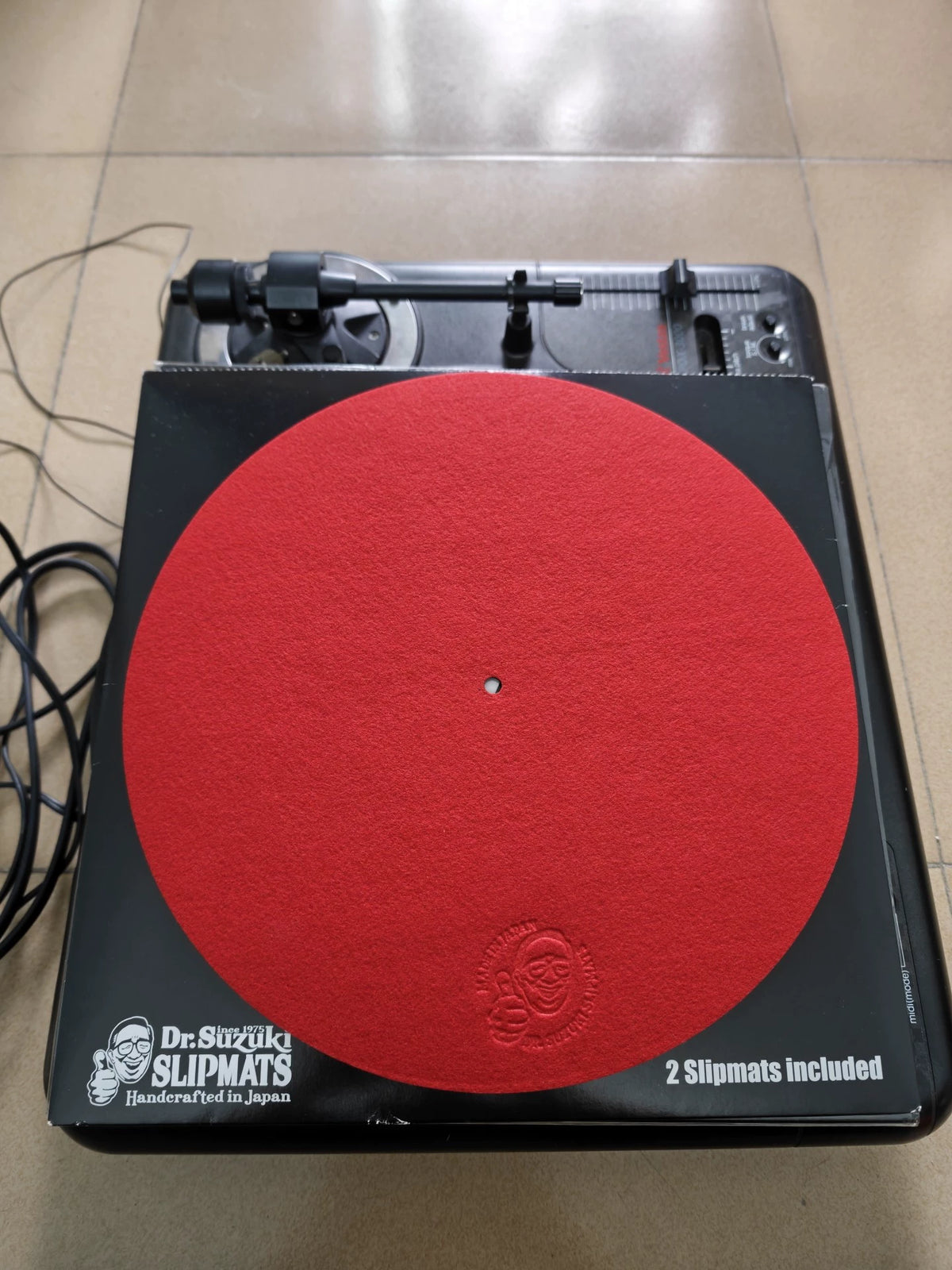 Algoriddim djay – Control Vinyl with Dr. Suzuki Slipmat