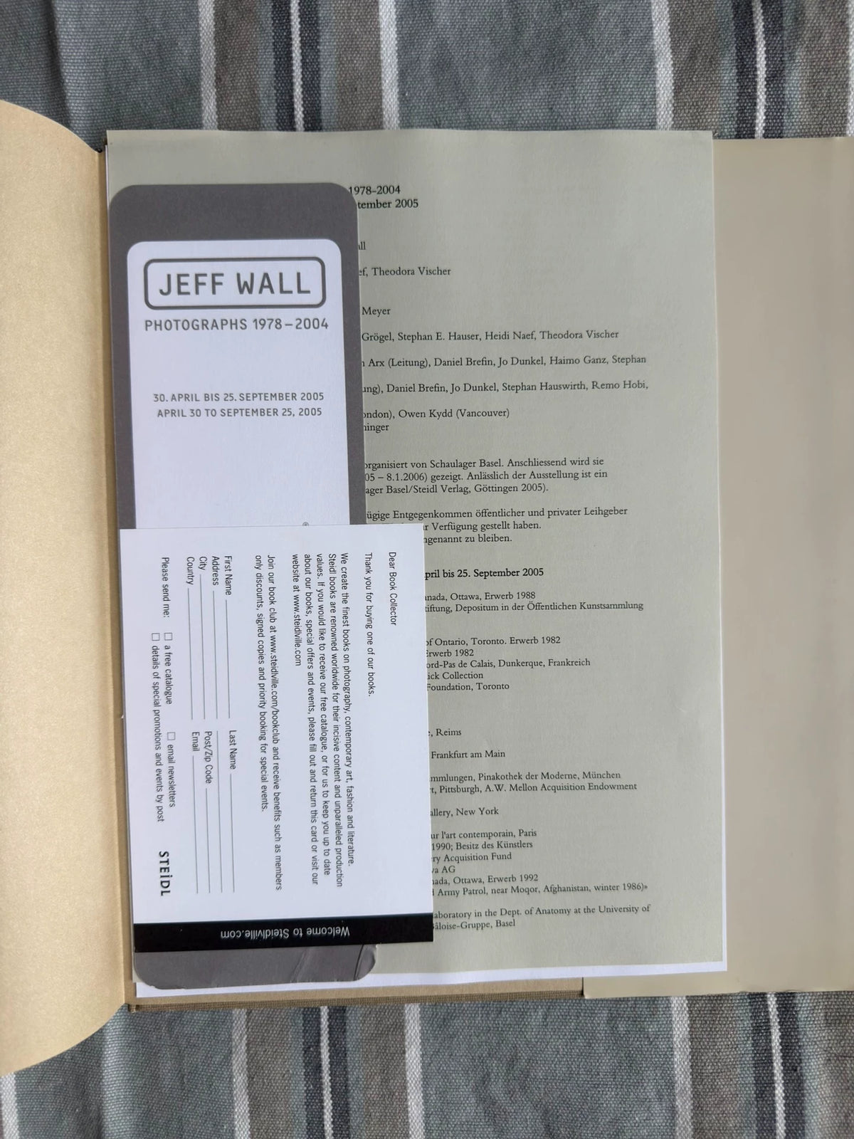 Jeff Wall – Catalogue Raisonné 1978–2004 Photography Book — product detail 2