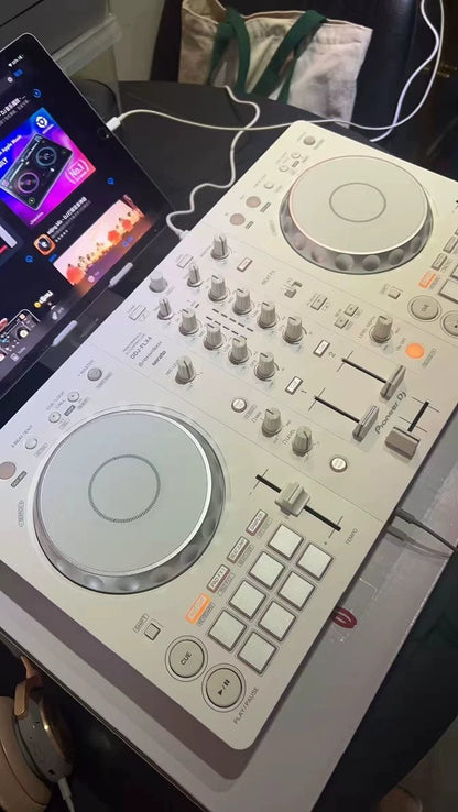 Pioneer DJ DDJ-FLX4-W White Limited Edition Controller – image 7