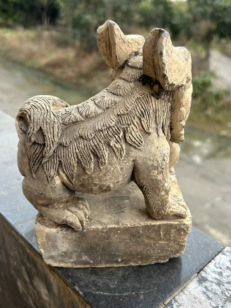 Republic-Era Clay Guardian Lion Sculpture with Cub — detail 4