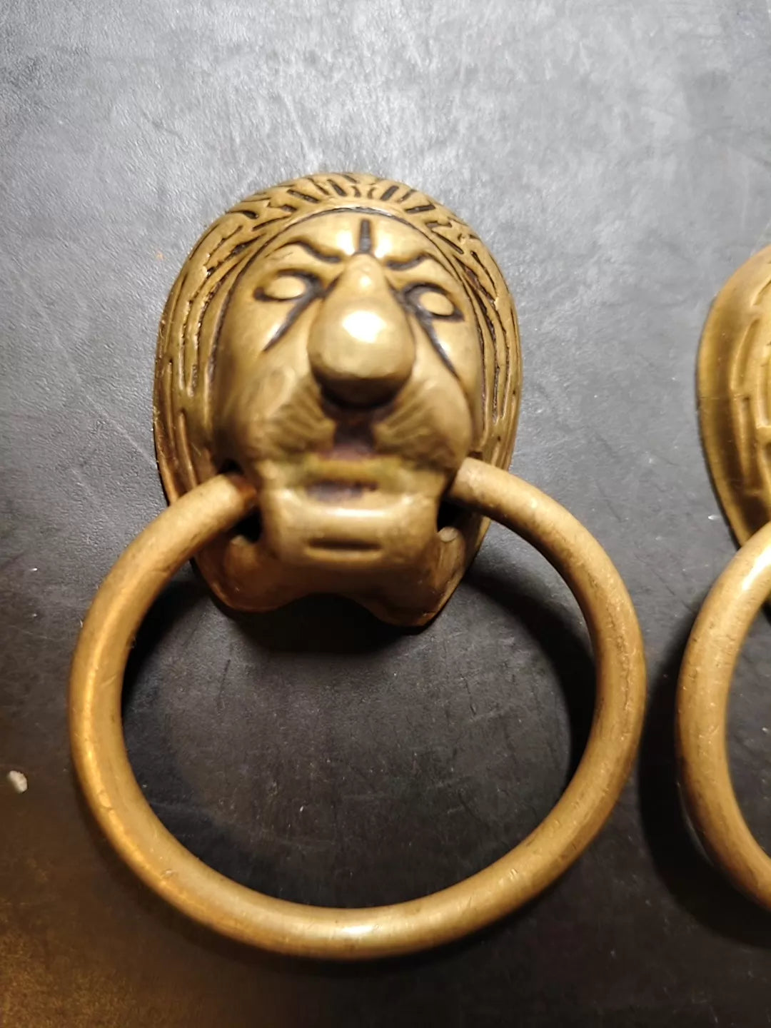Pair of Brass Lion-Head Ring Pulls, 7 cm – source photo 2