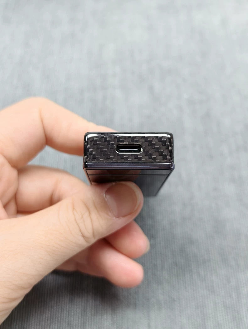 FiiO QX13 Portable DAC / Amp – Carbon-Fibre Edition – source photograph 6