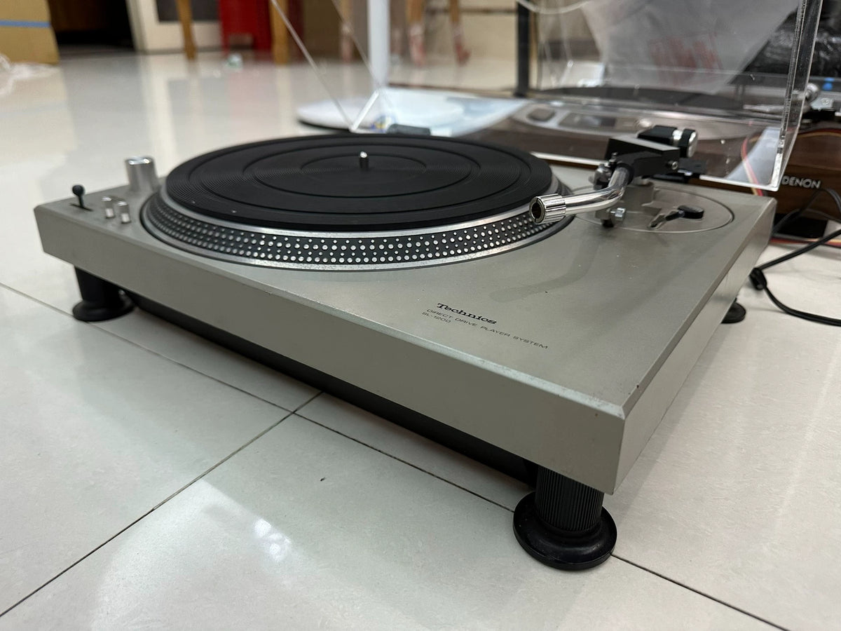 Technics SL-1200 – Vintage Silver Turntable, 100V – detail 6