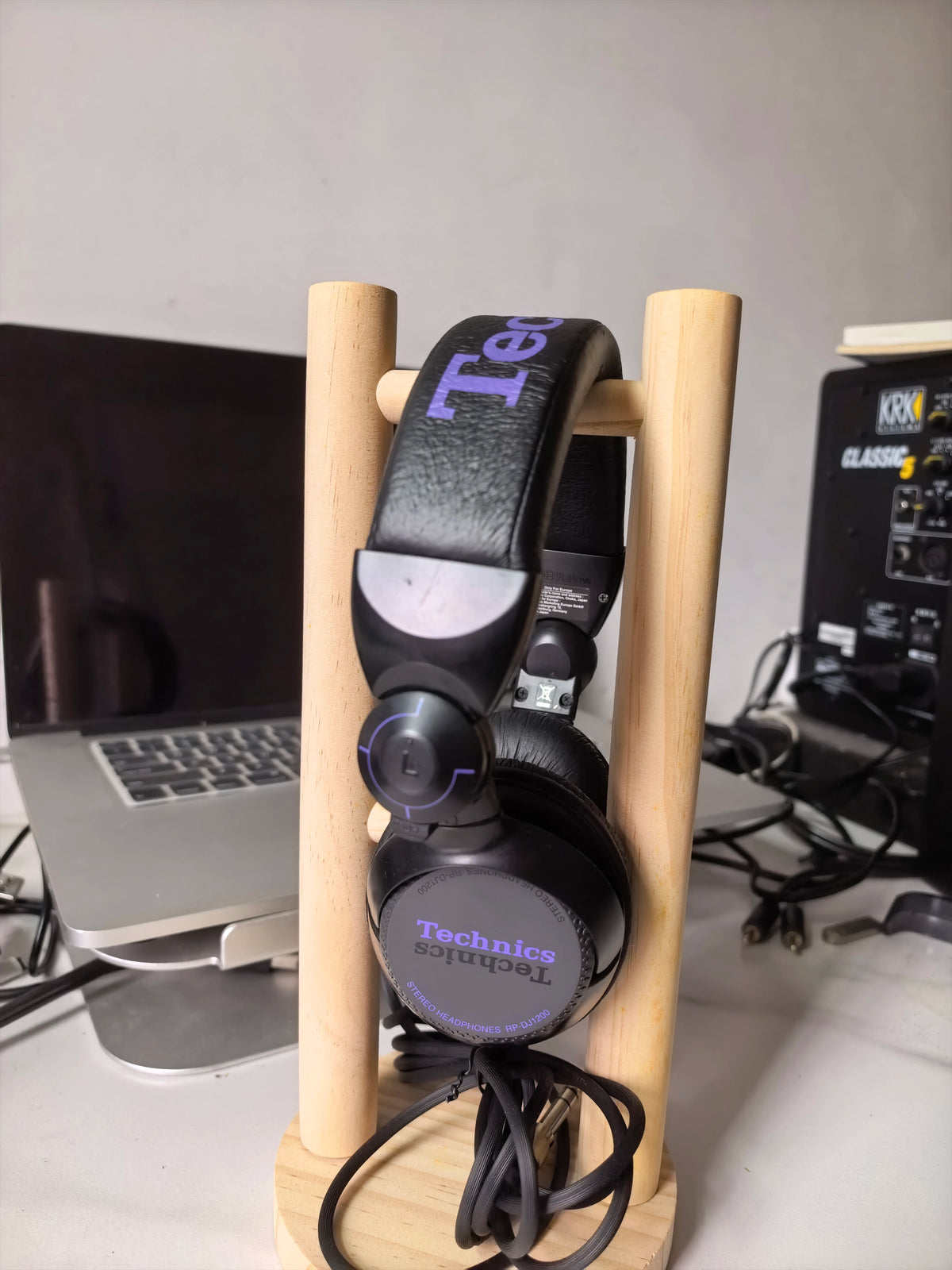 Technics RP-DJ1200 – Purple DJ Headphones – detail 2
