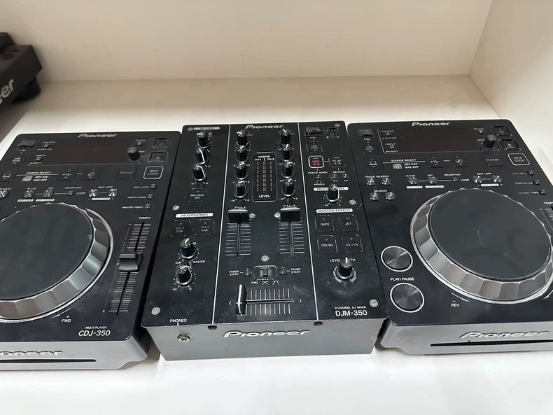 Pioneer DJM-350 Mixer and Two CDJ-350 Players – DJ System – source photograph 5