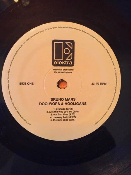 Bruno Mars – Doo-Wops & Hooligans – Vinyl (LP) — photo 5