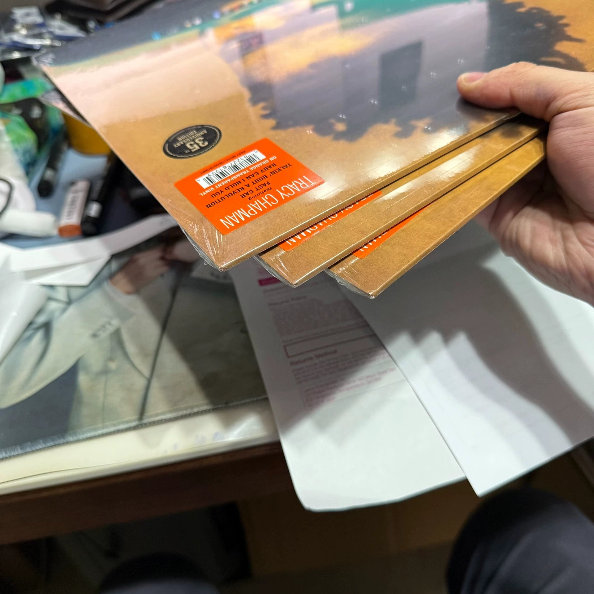 Tracy Chapman – Tracy Chapman – 35th Anniversary Transparent Orange Vinyl (LP)