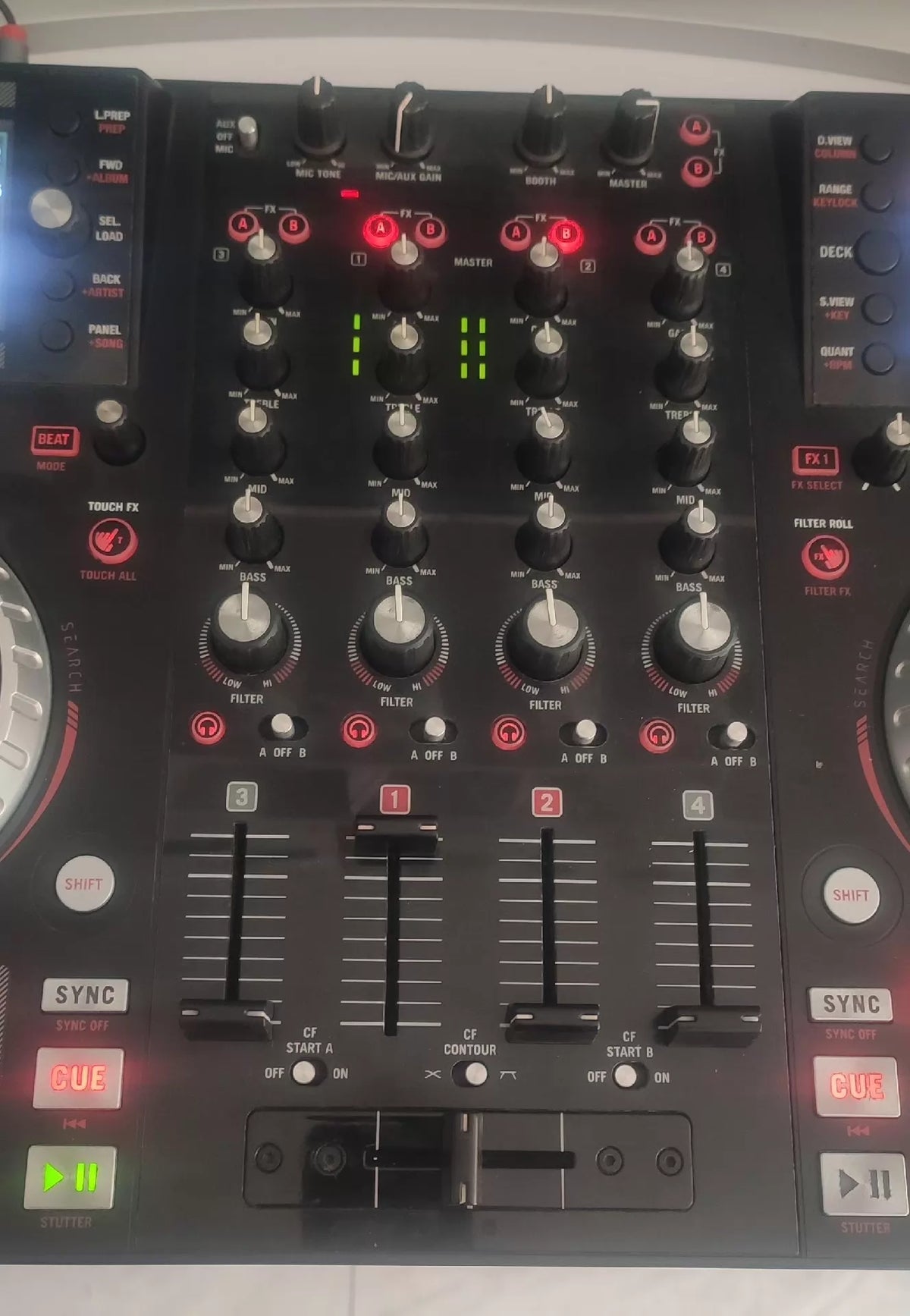 Numark NV II – Controller with Power Adapter and USB Cable – actual item photograph 5
