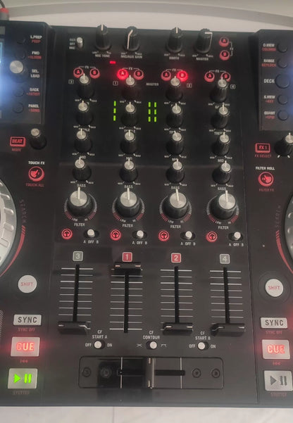 Numark NV II – Controller with Power Adapter and USB Cable – actual item photograph 5
