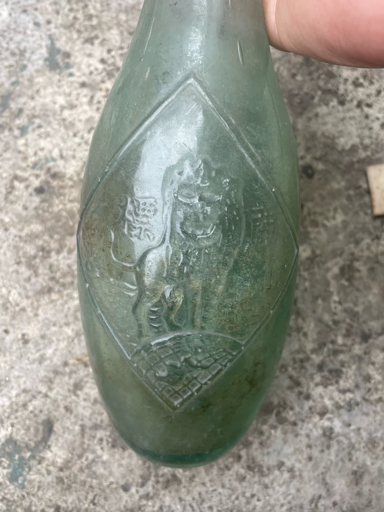 Republic-Era Anle Company Bowling-Pin Glass Soda Bottle — detail 2