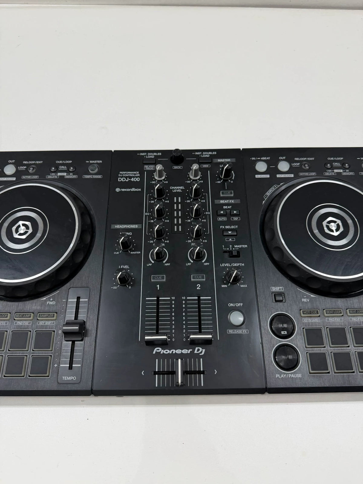 Pioneer DJ DDJ-400 – Used DJ Controller – actual item photograph 3