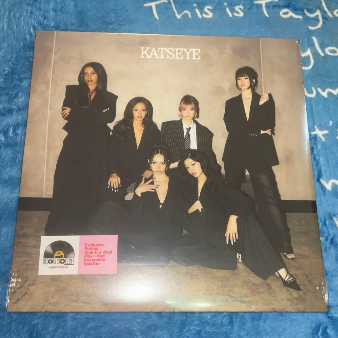 KATSEYE – Touch / Gabriela, RSD Red and Pink Splatter Vinyl – photo 1