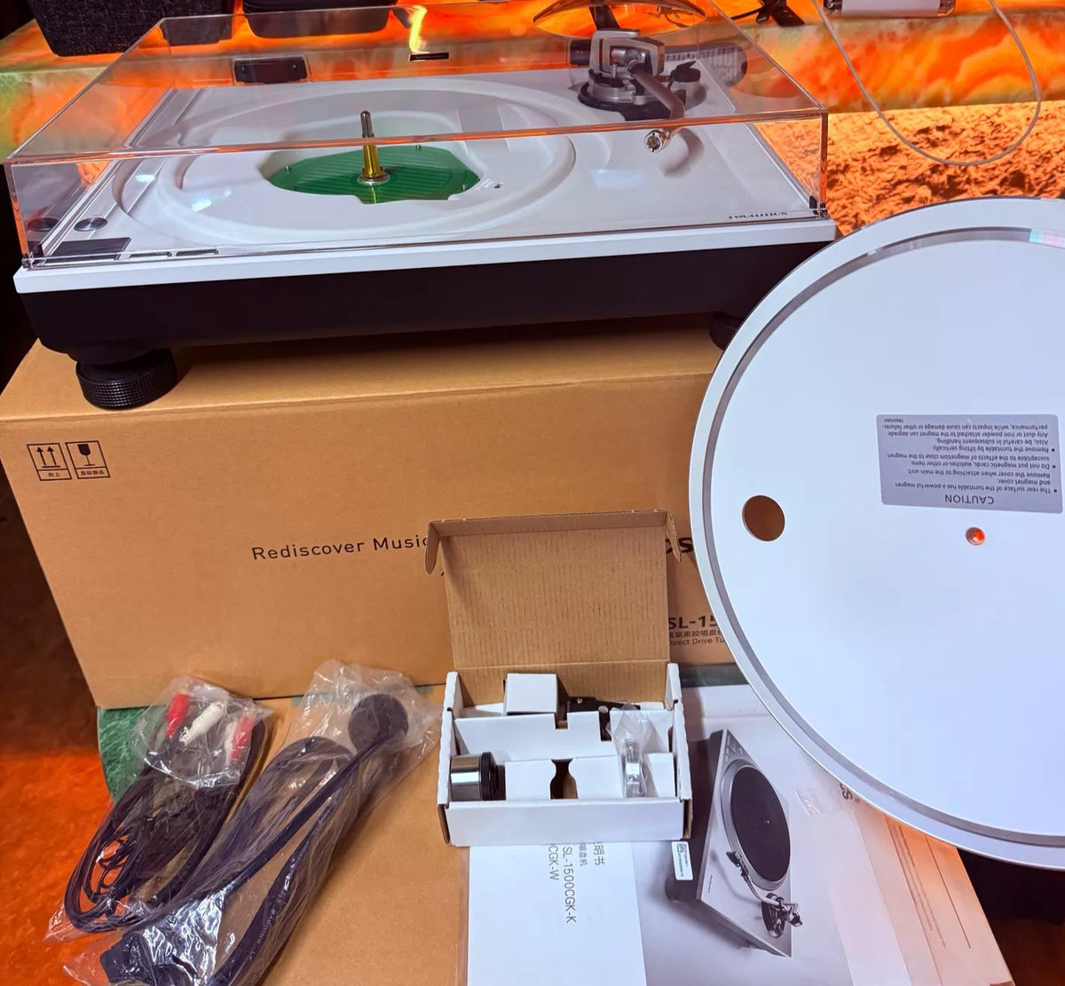 Technics SL-1500C – White Turntable with Ortofon 2M Red – detail 6