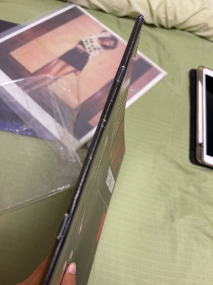 Taylor Swift – RED Tour Program & Ticket Set — detail 4