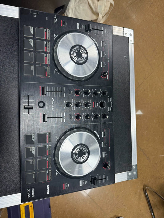 Pioneer DDJ-SB DJ Controller – Used – actual item photograph 1