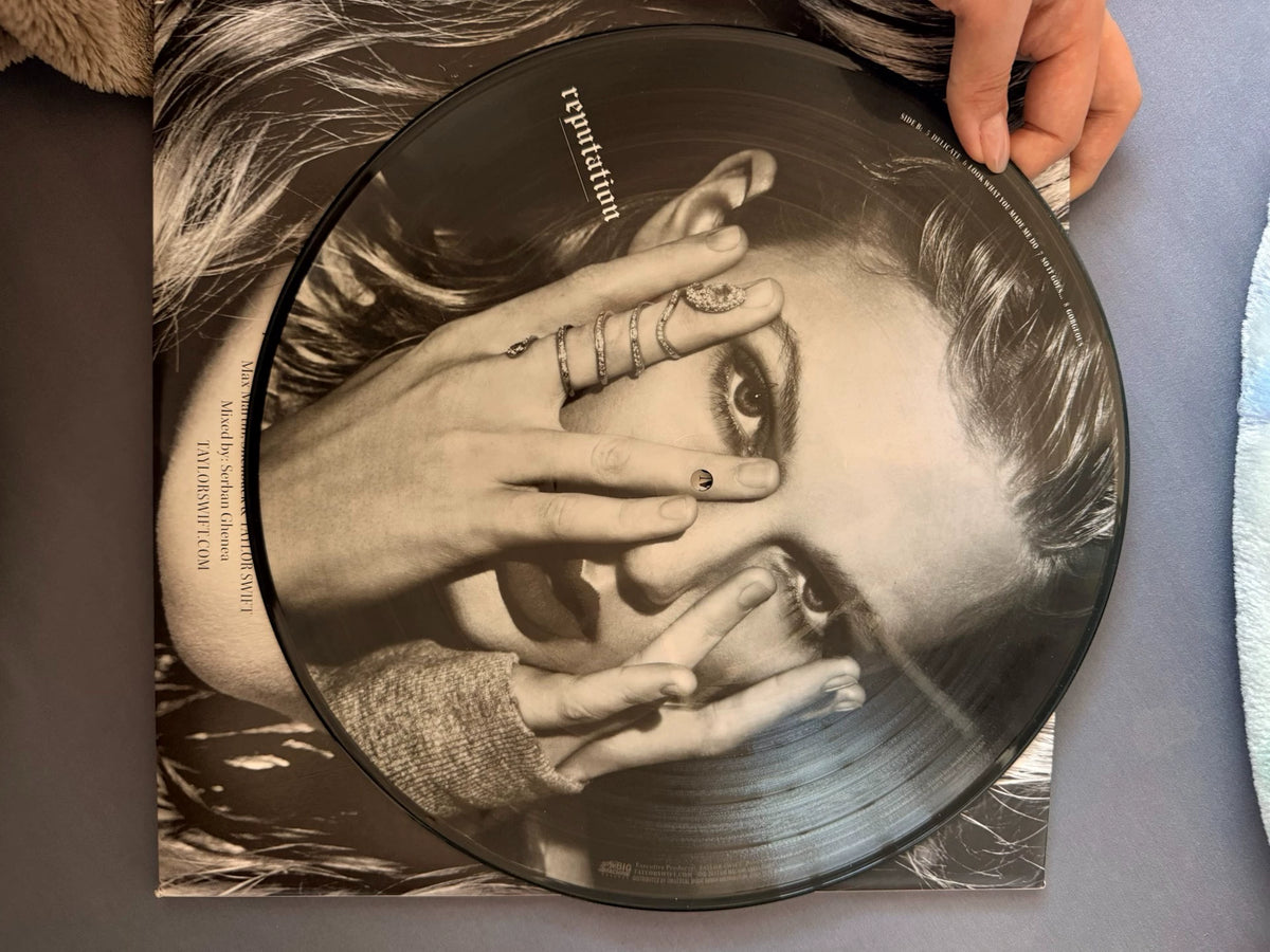 Taylor Swift Reputation picture disc 2LP – actual copy photo 3